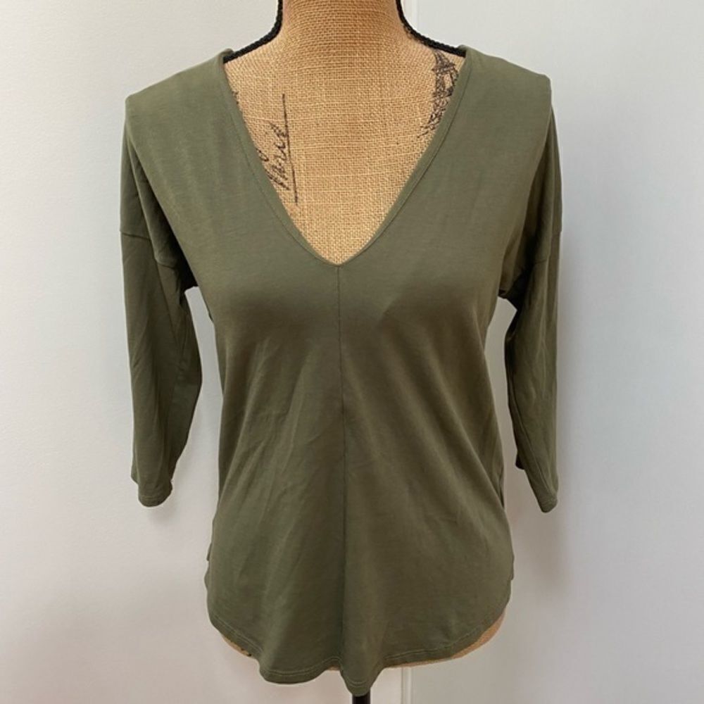Lucky Brand olive top size Xs